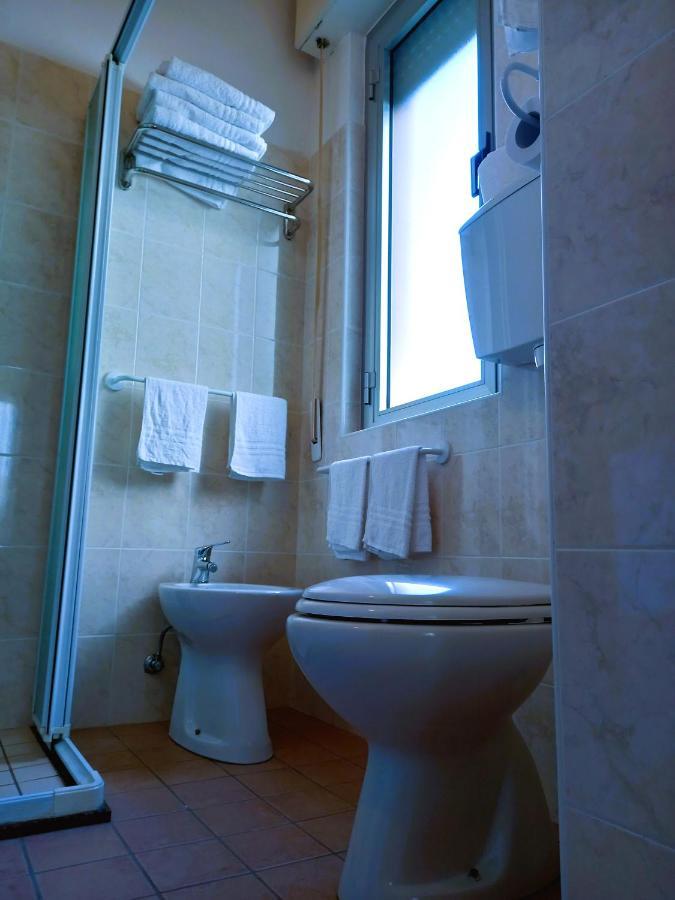 Hotel Casadei Ріміні Екстер'єр фото