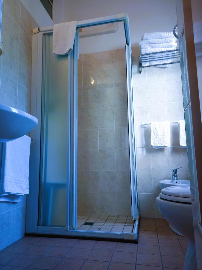 Hotel Casadei Ріміні Екстер'єр фото